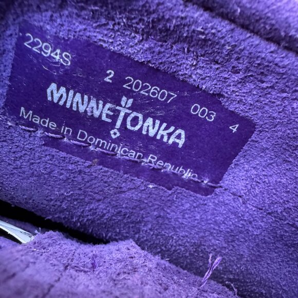 Minnetonka Kids Fringe Moccasin Boots Purple Suede Size 4 - Picture 2 of 9